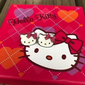HELLO KITTY EARRINGS AND NECKLACE SET